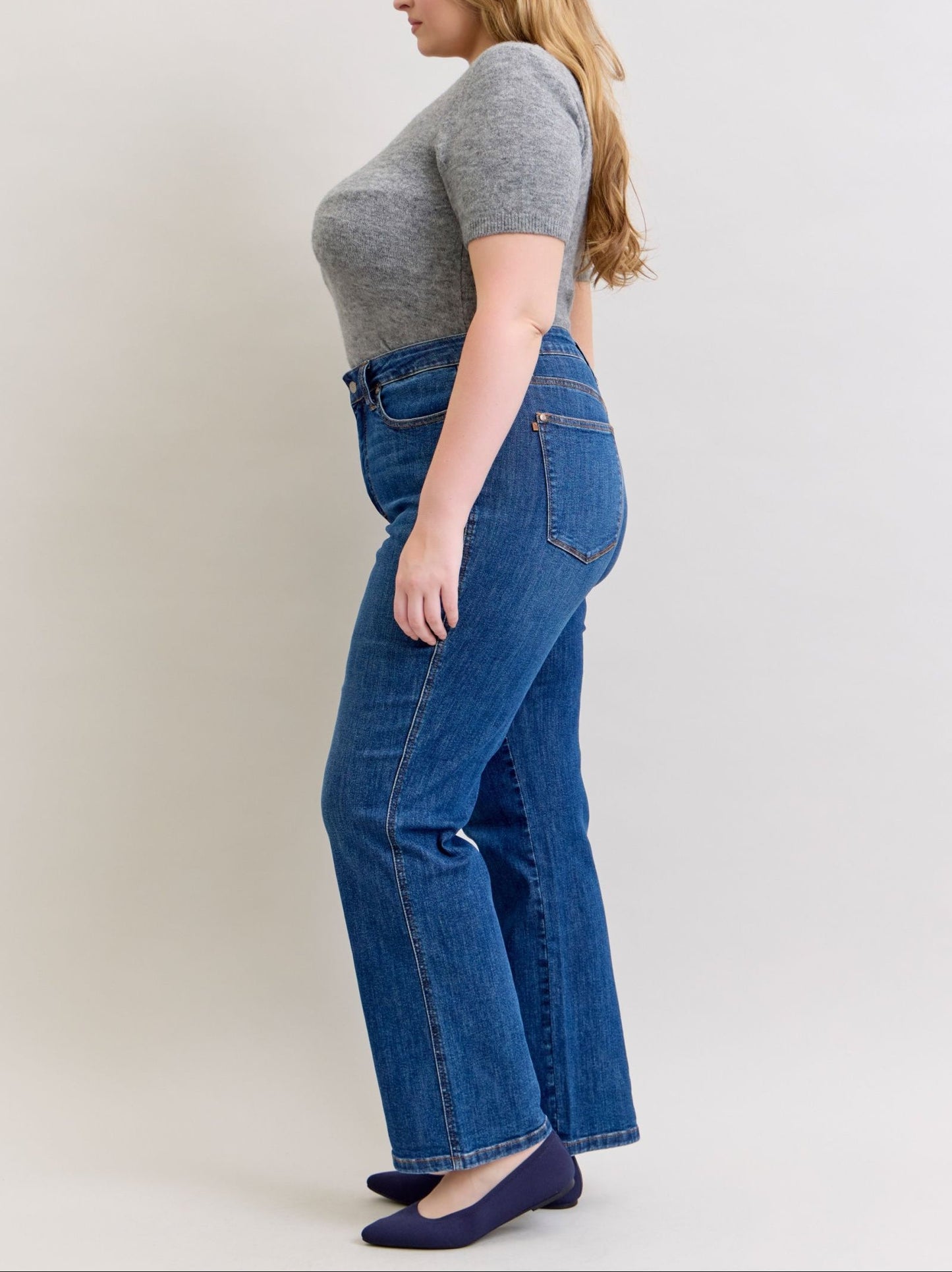 32" Judy Blue HW Tummy Control Medium Wash Straight