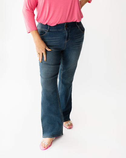 32" Fit & Lift HR Two Button Bootcut by 1822