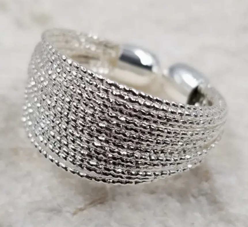 Shiny Threads Ring